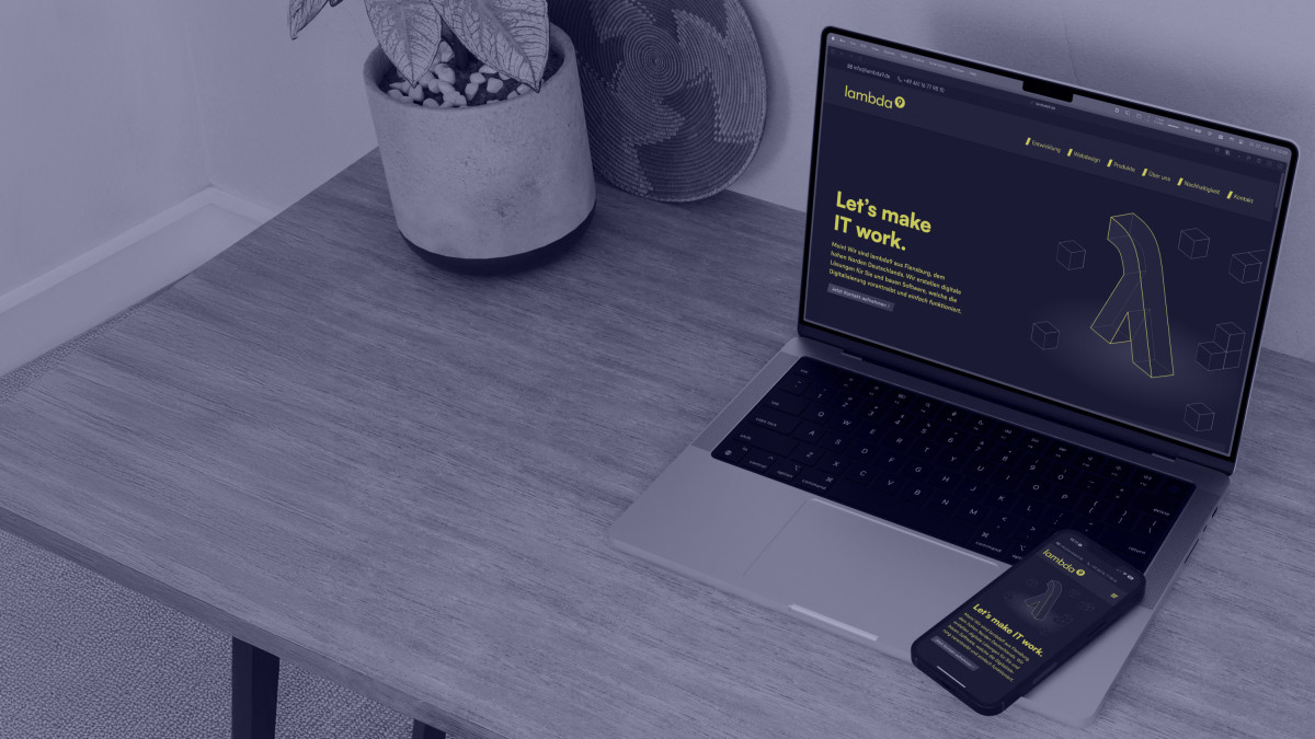 Die Website der lambda9 wird auf einem Laptop und Smartphone dargestellt.